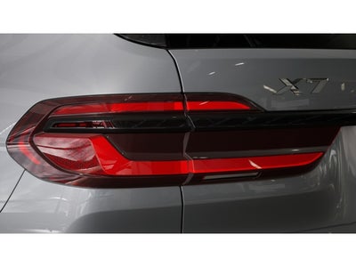 2027 BMW X7 Base
