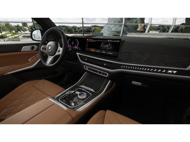 2026 BMW X7 Base