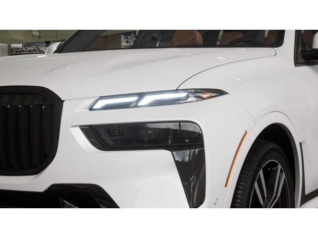2026 BMW X7 Base