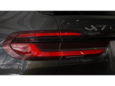2026 BMW X7 Base