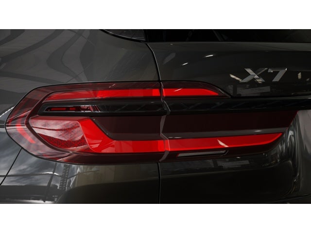 2026 BMW X7 Base