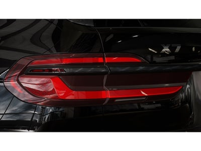 2027 BMW X7 Base