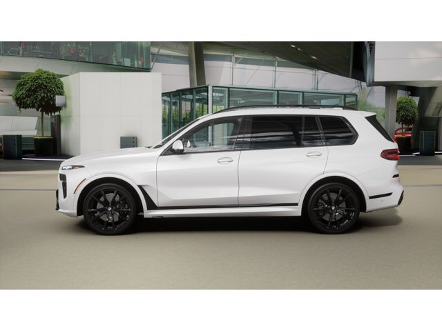 2026 BMW X7 Base