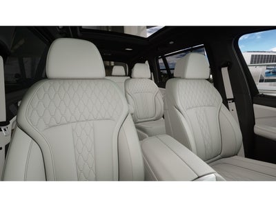 2027 BMW X7 Base