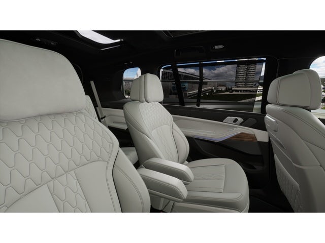 2027 BMW X7 Base