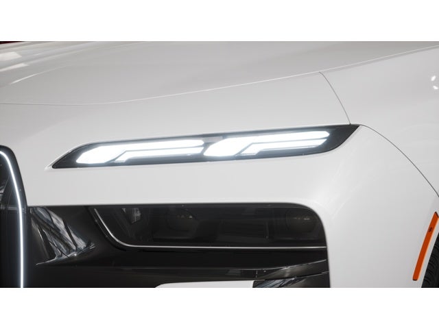 2026 BMW 750e xDrive Base