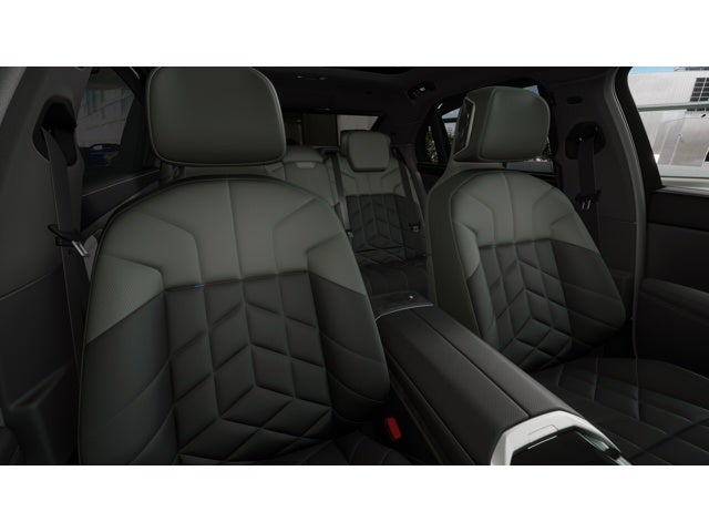 2027 BMW i7 Base