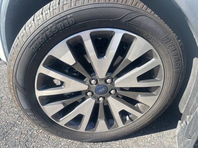 2020 Ford Escape Titanium Hybrid