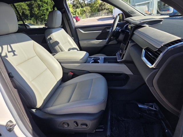 2024 GMC Acadia FWD Elevation