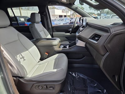 2024 GMC Yukon XL SLT