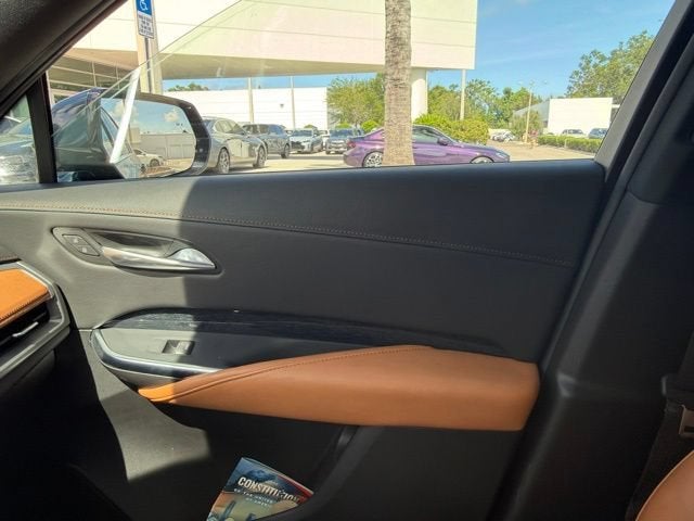 2025 Cadillac XT4 FWD Premium Luxury