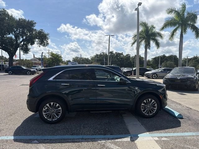 2025 Cadillac XT4 FWD Premium Luxury