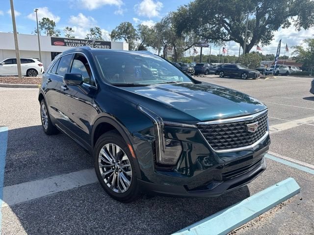 2025 Cadillac XT4 FWD Premium Luxury