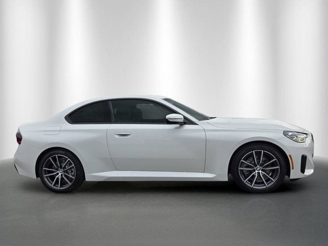 2026 BMW 230i 230i