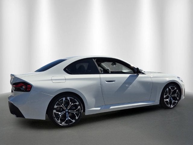2026 BMW 230i 230i