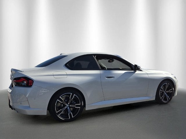 2026 BMW 230i 230i