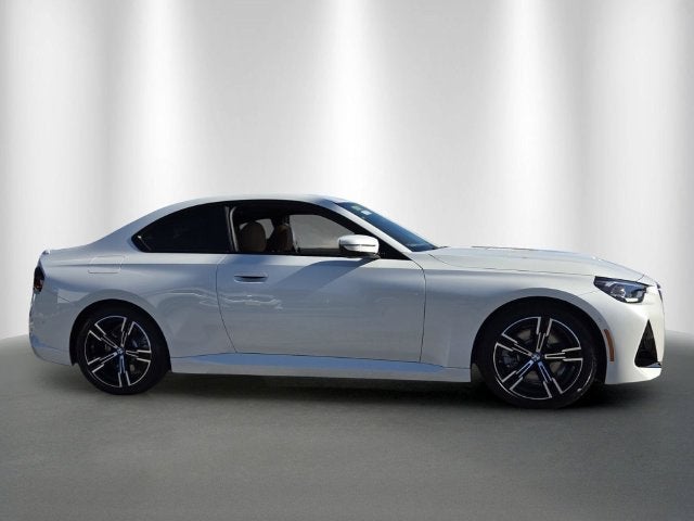 2026 BMW 230i 230i
