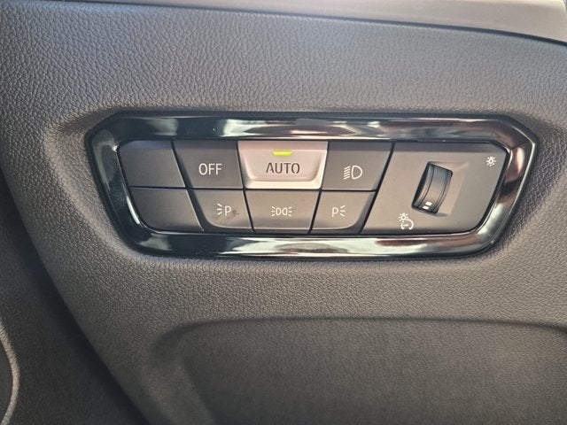2026 BMW 230i 230i