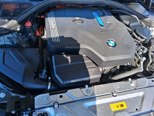 2023 BMW 330e xDrive 330e xDrive