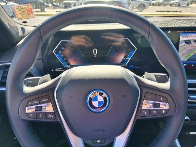 2023 BMW 330e xDrive 330e xDrive