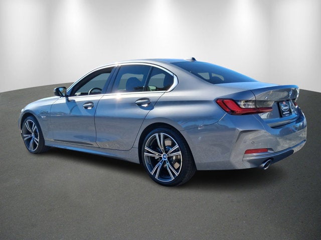2023 BMW 330e xDrive 330e xDrive