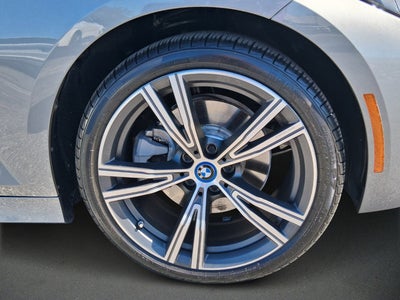 2023 BMW 330e xDrive 330e xDrive