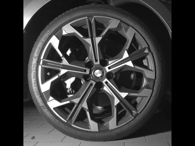 2025 BMW 3 Series 330i