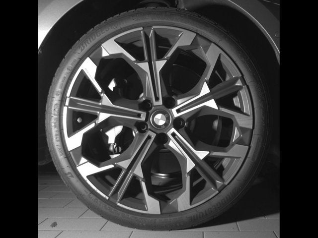 2025 BMW 3 Series 330i