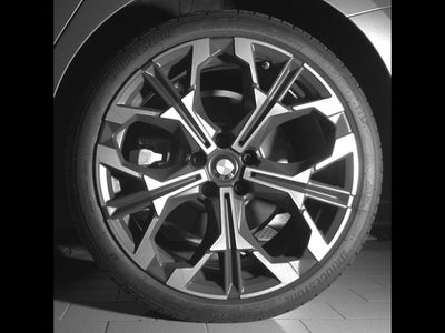 2025 BMW 3 Series 330i