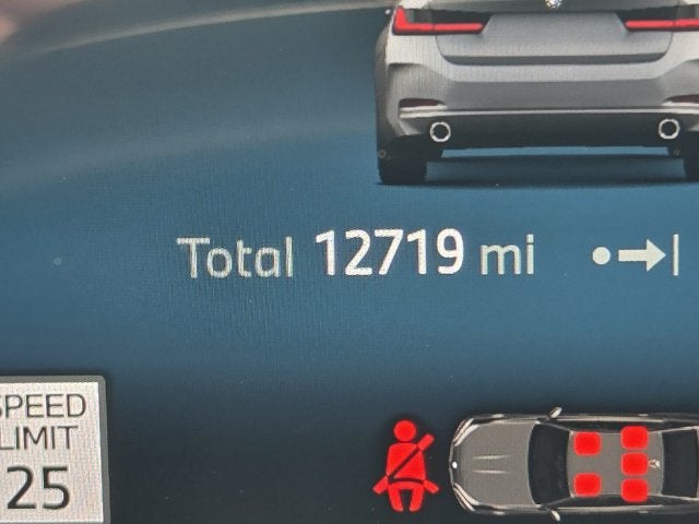 2025 BMW 330i 330i