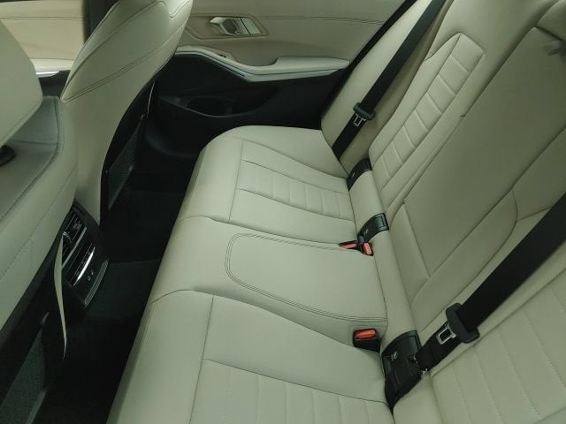 2023 BMW 3 Series 330i
