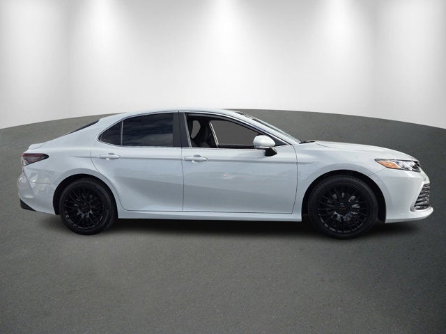 2024 Toyota Camry Hybrid LE