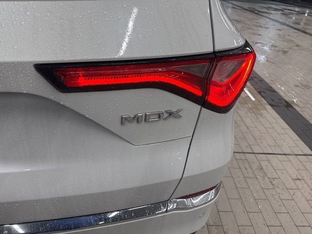 2022 Acura MDX w/Technology Package