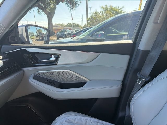 2023 Acura MDX w/Technology Package