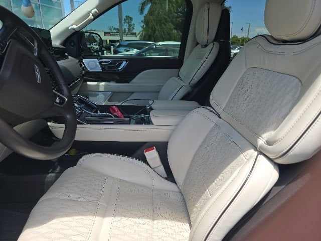2023 Lincoln Navigator L Black Label