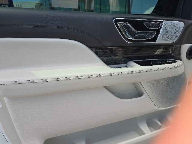 2023 Lincoln Navigator L Black Label