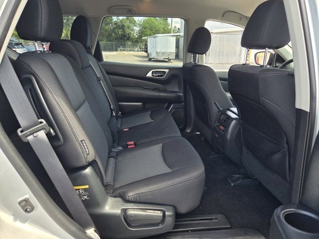 2020 Nissan Pathfinder S