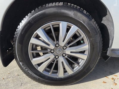 2020 Nissan Pathfinder S