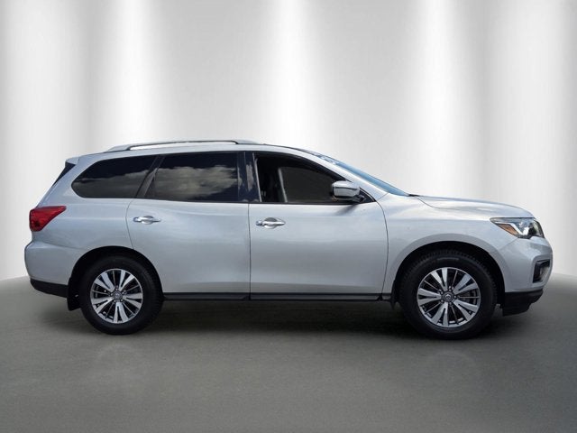 2020 Nissan Pathfinder S