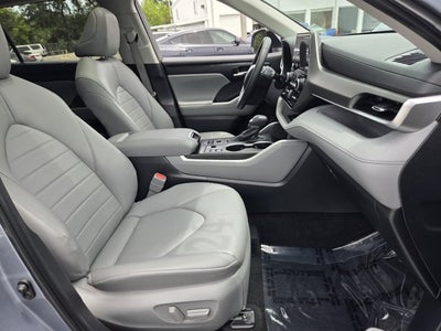 2024 Toyota Highlander XLE