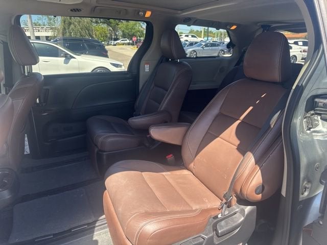 2017 Toyota Sienna Limited