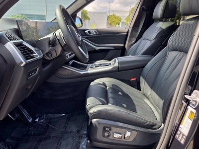 2025 BMW X7 xDrive40i