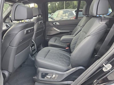 2027 BMW X7 xDrive40i