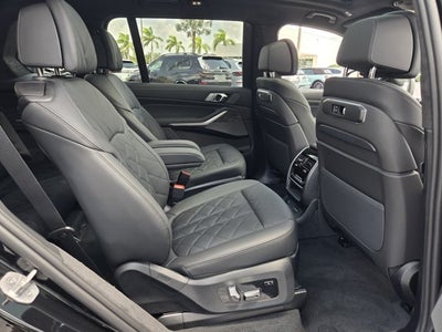 2027 BMW X7 xDrive40i