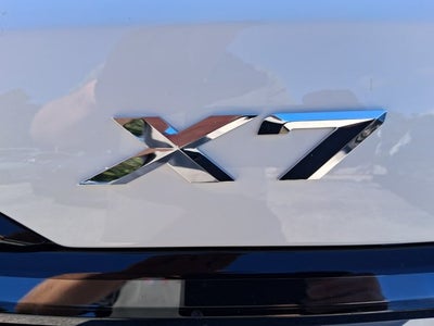 2027 BMW X7 xDrive40i