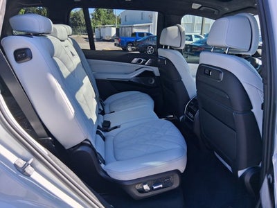 2027 BMW X7 xDrive40i