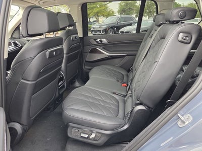 2027 BMW X7 xDrive40i