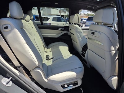 2027 BMW X7 xDrive40i