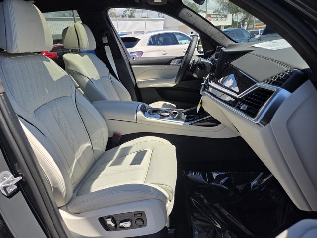 2027 BMW X7 xDrive40i