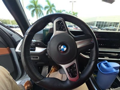 2025 BMW X7 xDrive40i